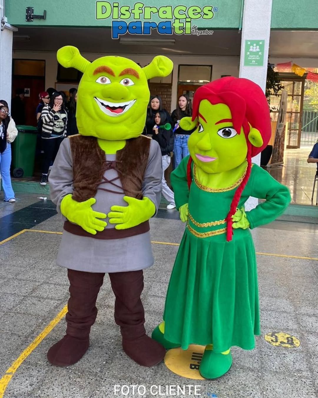 Nuestros bellos sherk y Fiona 😍🎉💚💙 #ᴘᴀʀᴀᴛɪ #corpóreos #sherk